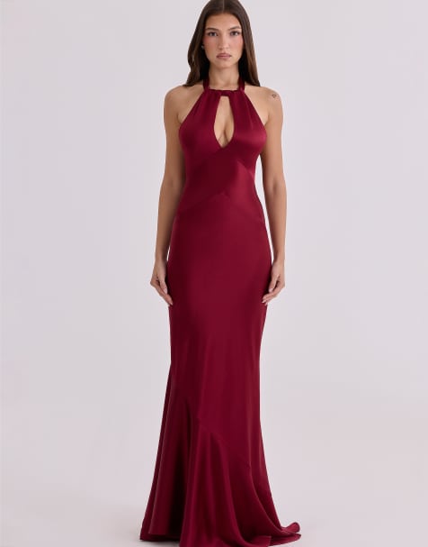 Vestido largo color vino con cuello halter de satén Oliviana de House of CB - view 1