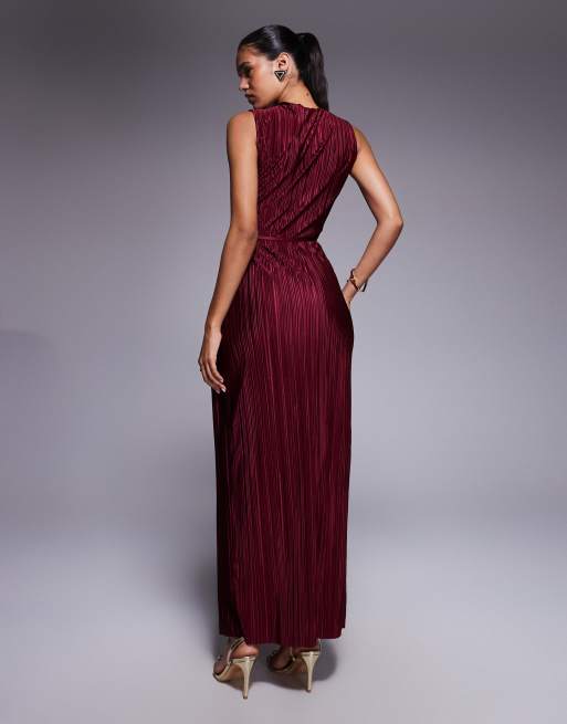 Vestido largo color vino plisado sin mangas con lazada delantera