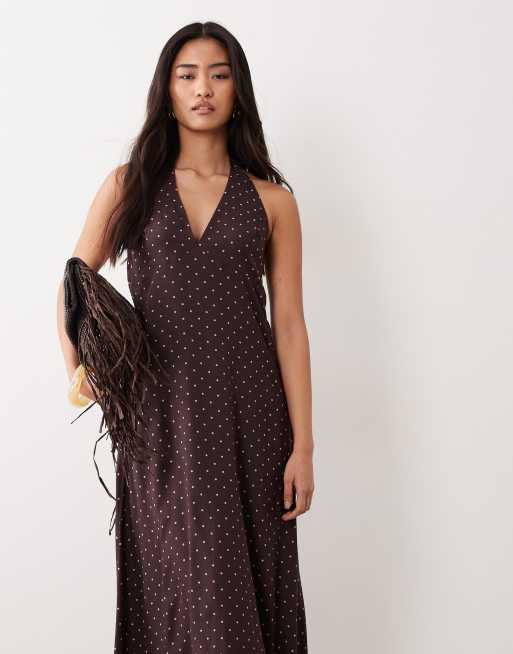 Vestido largo con cuello halter y estampado de lunares de Miss Selfridge, 4 de 4
