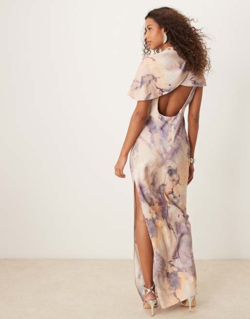 Vestido largo con estampado floral, cuello alto y cuerpo drapeado estilo capa de ASOS DESIGN, 3 de 4