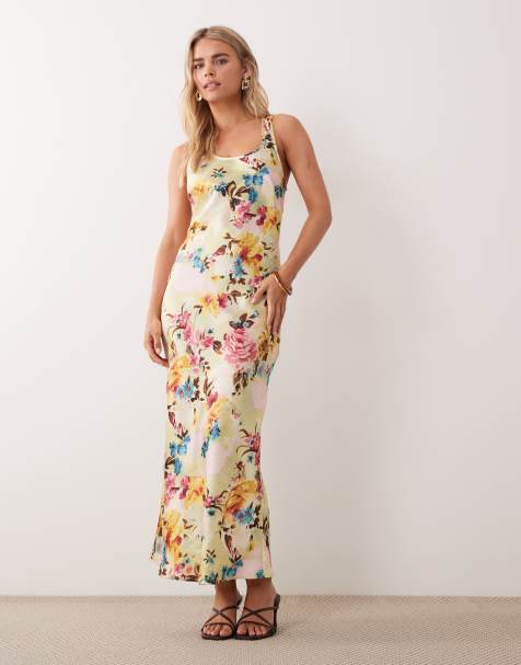 Vestido largo con estampado floral y cuello ancho de satén de ASOS DESIGN Petite - view 1