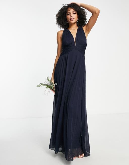 Vestido largo de dama de honor con diseño drapeado, cuerpo fruncido y cintura cruzada de ASOS DESIGN