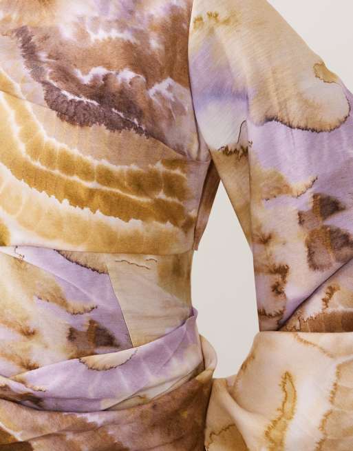 Vestido largo de manga larga con estampado abstracto y cintura entallada de ASOS DESIGN , 3 de 4