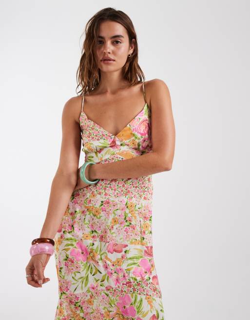 Vestido largo de tirantes con estampado floral estilo patchwork de satén de Vero Moda, 3 de 4