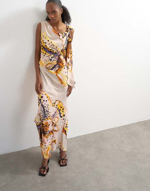Vestido largo drapeado con estampado de orquídeas y lazada al cuello de Topshop, 3 de 4
