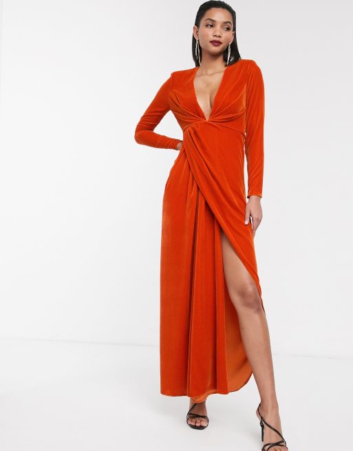 Vestido largo escotado de terciopelo con abertura lateral de ASOS EDITION, 4 de 4