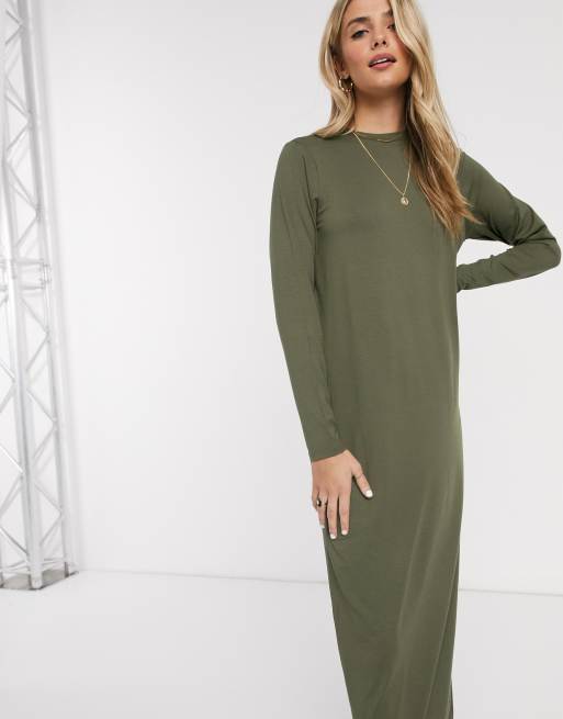 Vestido largo estilo camiseta de manga larga en caqui de ASOS DESIGN, 4 de 4