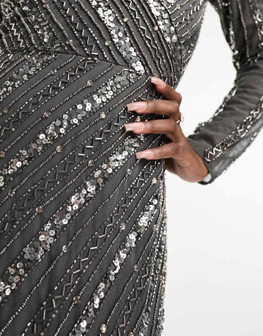 Vestido largo gris carbón de manga larga con diseño adornado de Beauut, 3 de 4