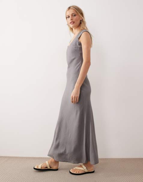 Vestido largo gris de corte al bies con cuello ancho de ASOS DESIGN - view 1