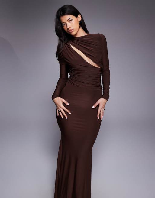 Vestido largo marrón chocolate de manga larga con cuello subido y abertura diagonal drapeada de ASOS DESIGN, 4 de 4