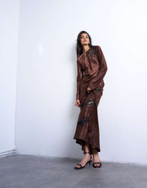 Vestido largo marrón chocolate de manga larga con diseño de paneles cosidos e insertos de encaje de Topshop, 3 de 4