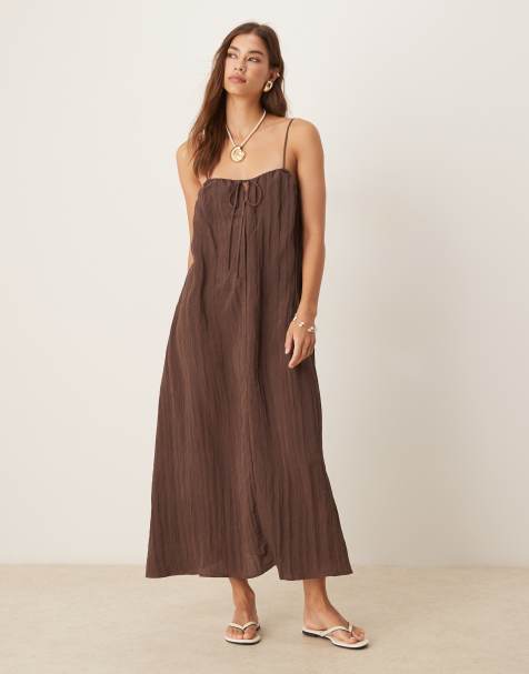 Vestido largo marrón chocolate de tirantes de tejido rugoso de Mango - view 1