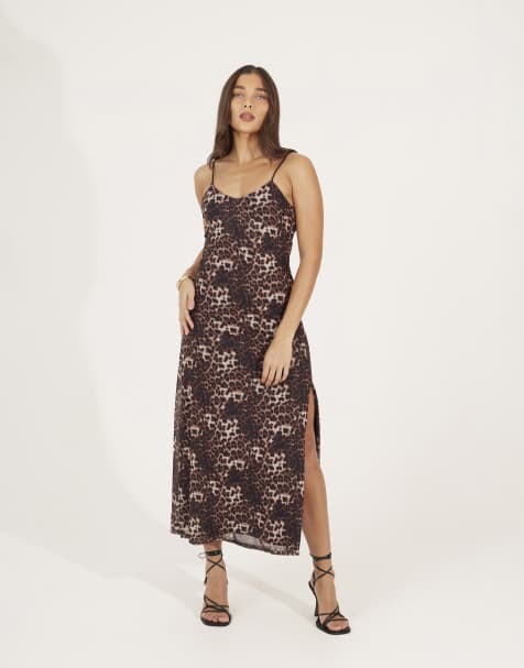 Vestido largo marrón de tirantes con estampado de leopardo y abertura de Brave Soul - view 1