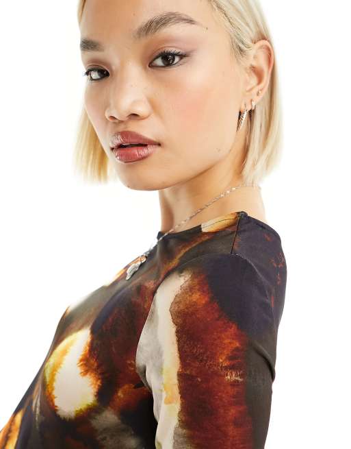 Vestido largo marrón óxido de manga larga con diseño estampado Katlyn Mars de AllSaints, 4 de 4