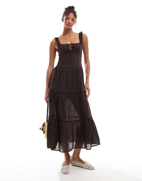 Vestido largo marrón roble oscuro con detalle estilo corsé Skye de Cotton On - view 1