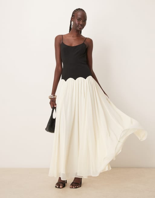 Vestido largo monocromático de tirantes con diseño color block y cintura baja de tejidos variados de ASOS DESIGN
