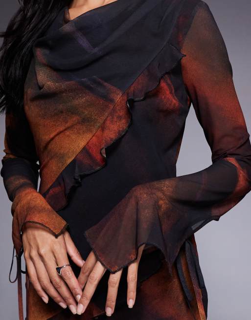 Vestido largo naranja con estampado abstracto y detalle de volantes de chifón de Daska, 4 de 4