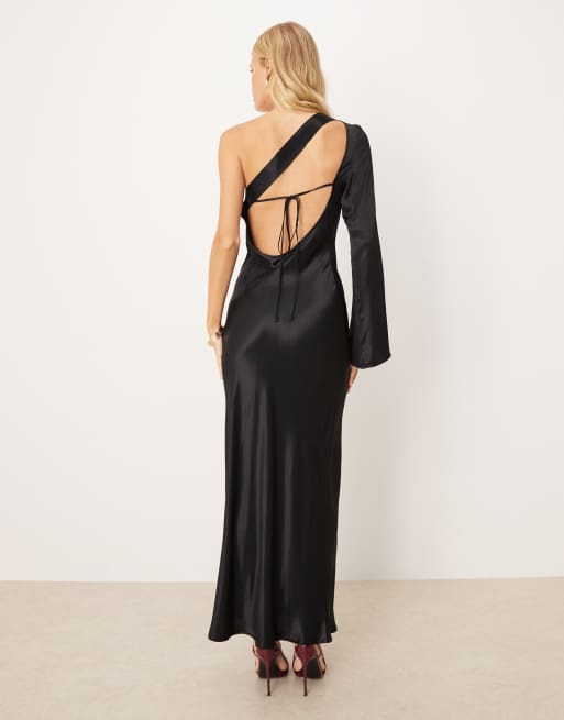 Vestido largo negro asimétrico con lazada en la espalda de satén de ASOS DESIGN, 2 de 4