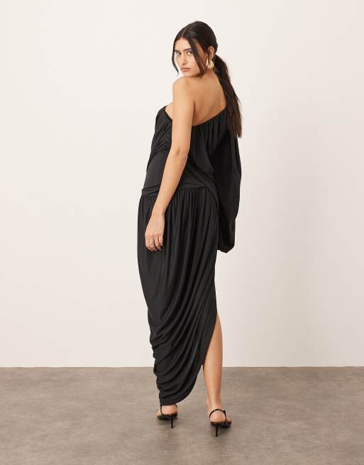 Vestido largo negro asimétrico y drapeado con falda de corte tulipán de ARRANGE, 3 de 4