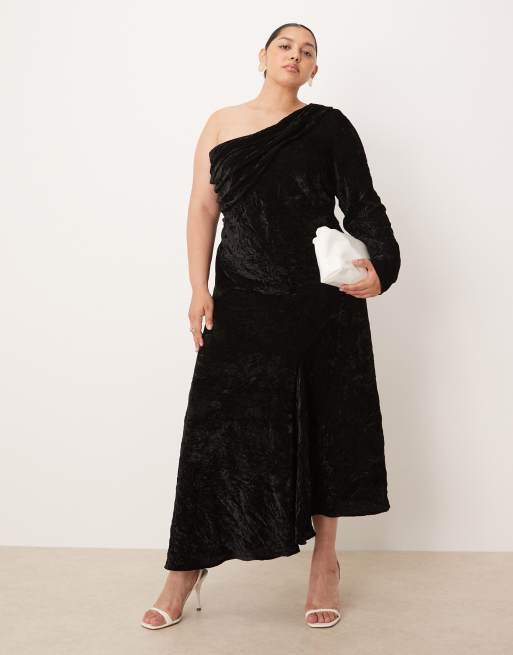 Vestido largo negro asimétrico y drapeado de terciopelo de ASOS DESIGN Curve, 3 de 4