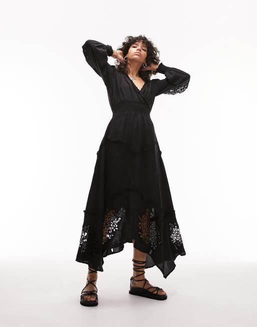 Vestido largo negro con bajo bordado de Topshop 