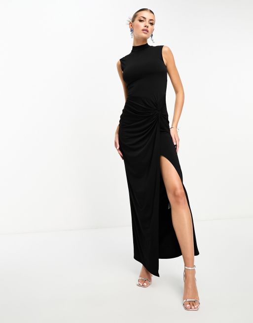 Vestido largo negro con cuello alto y detalle fruncido de Flounce London