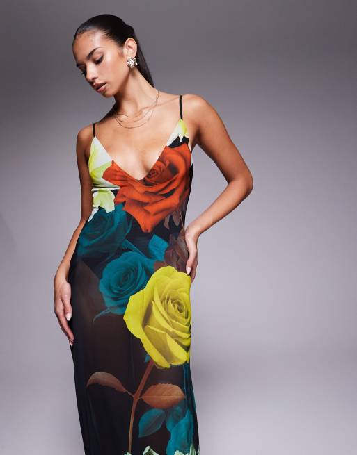 Vestido largo negro con estampado de flores extragrandes y cuello escotado de tejido transparente de AFRM, 4 de 4