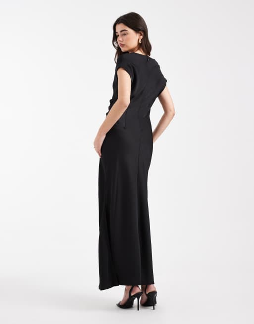 Vestido largo negro con mangas de casquillo y cuello drapeado de satén de Vero Moda, 4 de 4