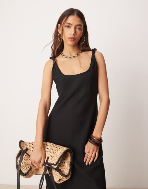 Vestido largo negro de corte al bies con tirantes retorcidos de tejido efecto lino de ASOS DESIGN, 3 de 4