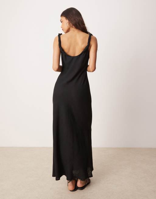 Vestido largo negro de corte al bies con tirantes retorcidos de tejido efecto lino de ASOS DESIGN, 4 de 4