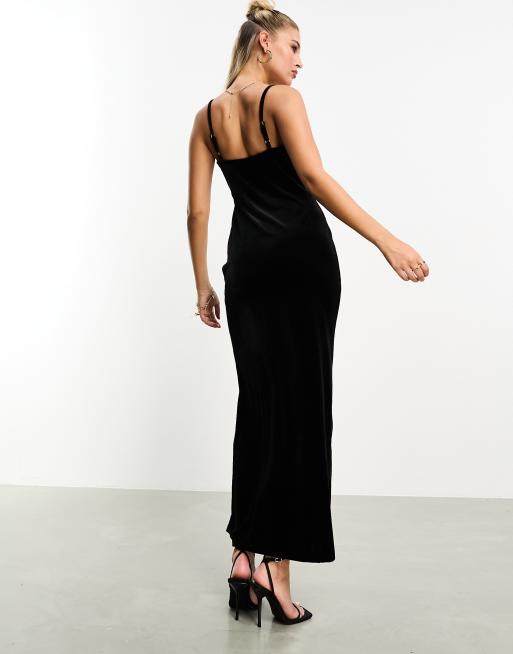 Vestido largo negro de tirantes de terciopelo de Miss Selfridge, 4 de 4