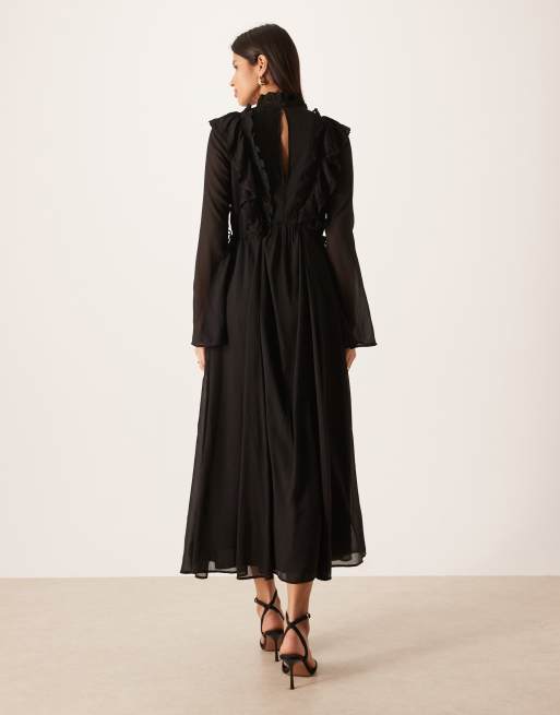 Vestido largo negro medianoche con cuello alto, volantes, lazadas e insertos de encaje de ASOS DESIGN, 2 de 4