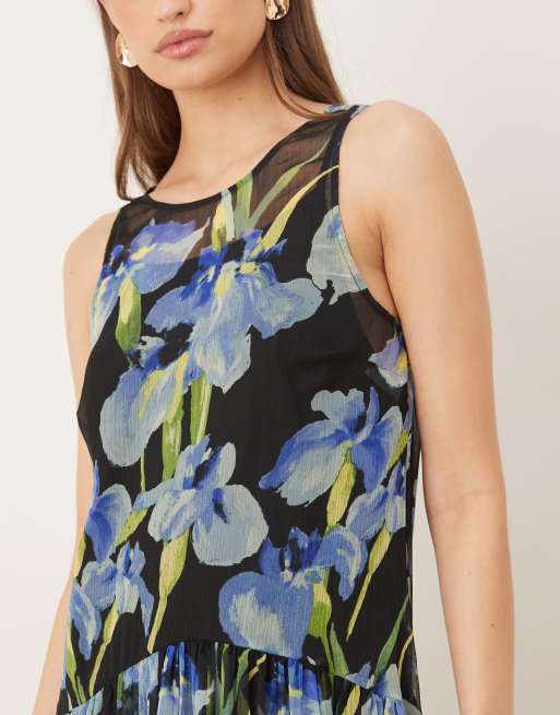 Vestido largo oscuro de corte amplio con estampado floral y cuello de nadadora de ASOS DESIGN Curve, 4 de 4