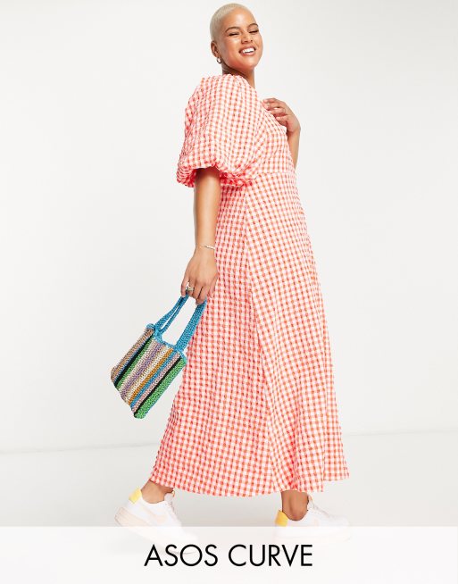 Vestido largo rojo a cuadros vichy texturizados con espalda al aire y mangas abullonadas de ASOS DESIGN Curve