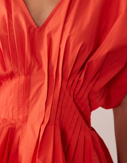 Vestido largo rojo con cuello de pico y cintura entallada con sobrefalda de ASOS DESIGN, 4 de 4