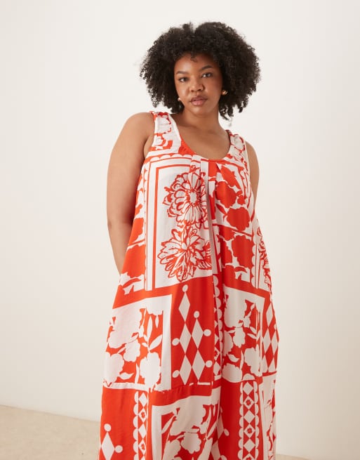 Vestido largo rojo con estampado tipo patchwork y cuello ancho fruncido de ASOS DESIGN Curve , 2 de 4