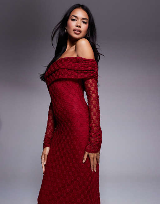 Vestido largo rojo de manga larga con escote Bardot y patrón flocado Adoni de Bardot, 3 de 4