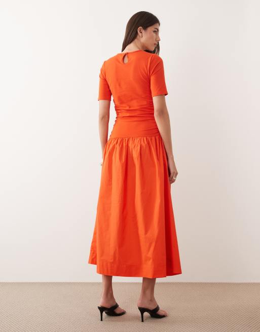 Vestido largo rojo estilo camiseta con cintura baja de algodón Grace de Never Fully Dressed, 6 de 7