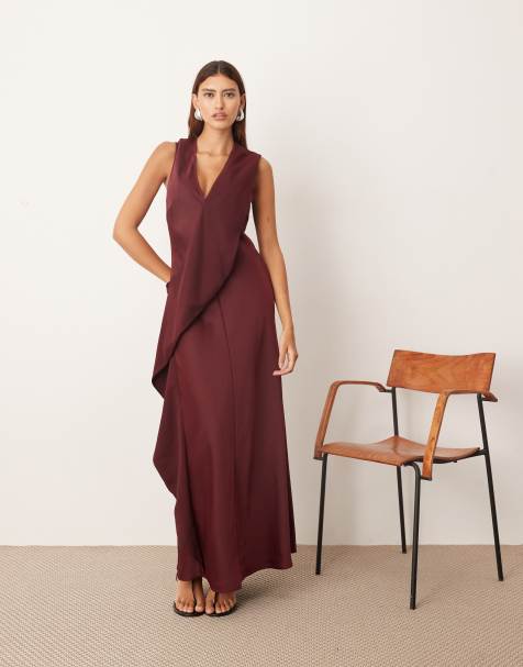 Vestido largo rojo vino sin mangas con panel en contraste de ARRANGE - view 1
