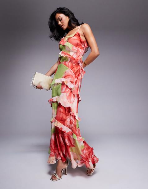 Vestido largo rojo y verde lima con estampado floral y volantes de Forever New - view 1