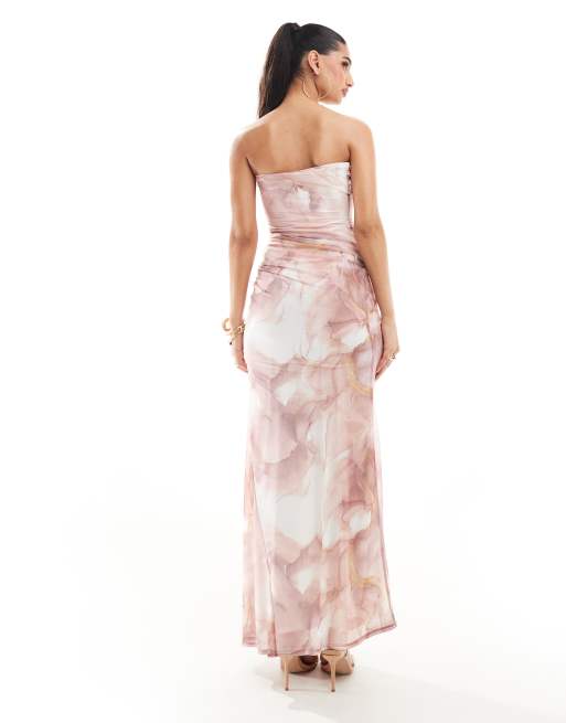 Vestido largo rosa con estampado marmoleado y escote palabra de honor de chifón de ASOS DESIGN, 4 de 4