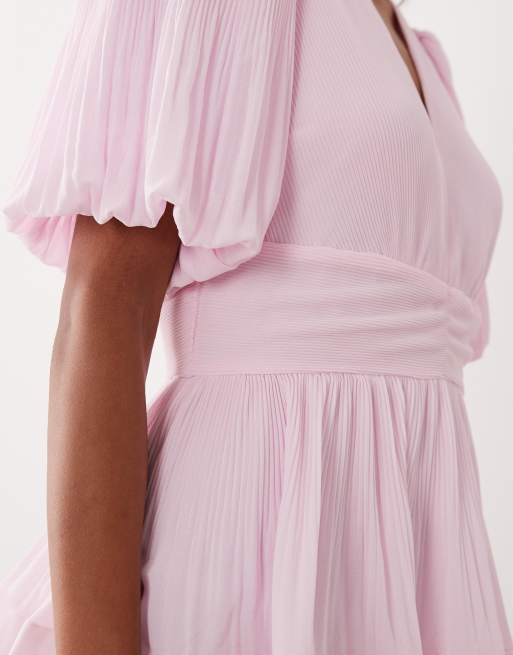 Vestido largo rosa pétalo plisado y escalonado de YAS, 2 de 4