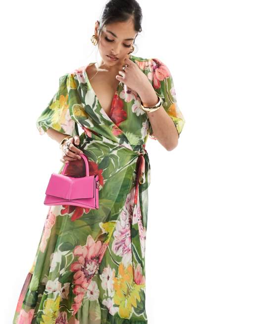 Vestido largo verde cruzado con estampado floral de Hope & Ivy, 3 de 4