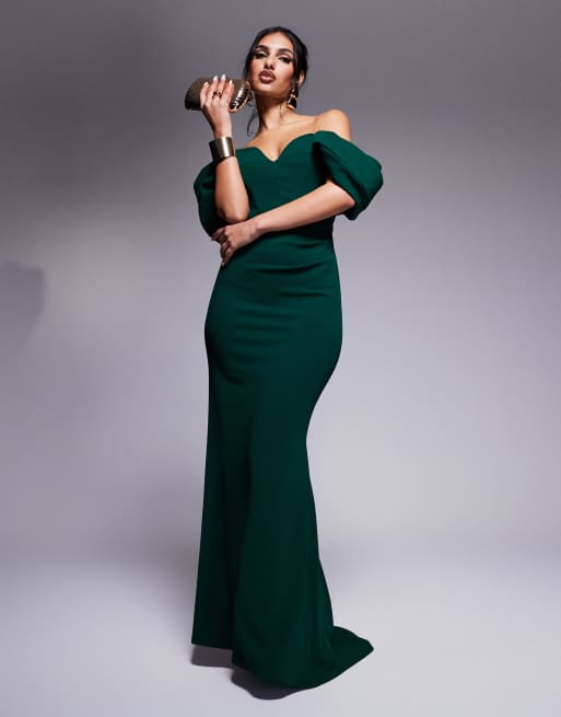 Vestido largo verde esmeralda con escote Bardot y mangas drapeadas de Goddiva, 2 de 4