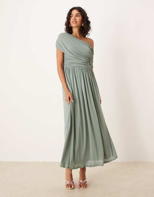Vestido largo verde huevo de pato vaporoso con diseño fruncido y escote Bardot de ASOS DESIGN