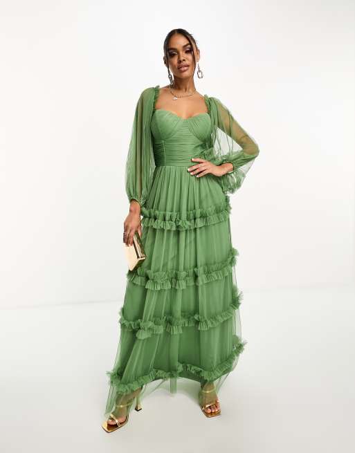 Vestido largo verde oliva con volantes de mangas transparentes de Lace & Beads, 4 de 4