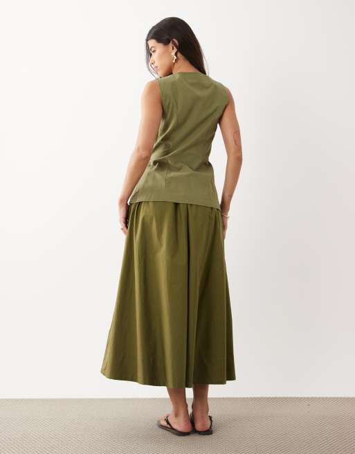 Vestido largo verde oliva estilo chaleco con falda de popelina de tejido efecto lino de ASOS DESIGN, 4 de 4
