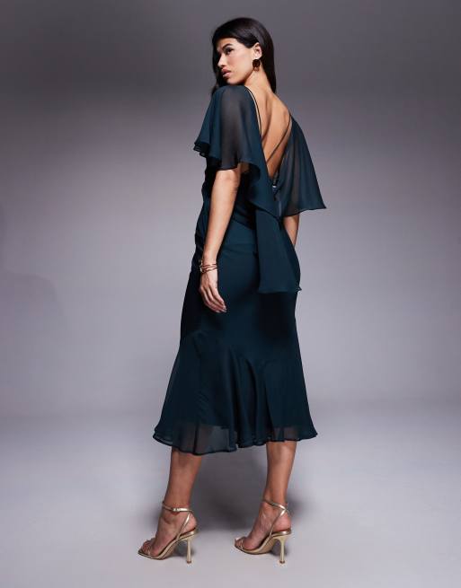 Vestido largo verde oscuro con cuello desbocado y bajo de volantes de ASOS DESIGN, 3 de 4