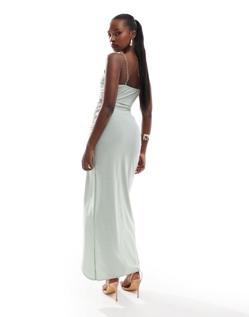 Vestido largo verde salvia cruzado con detalle de tirante de