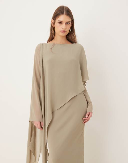 Vestido largo verde salvia de manga larga con detalle de capa de ASOS DESIGN, 4 de 4